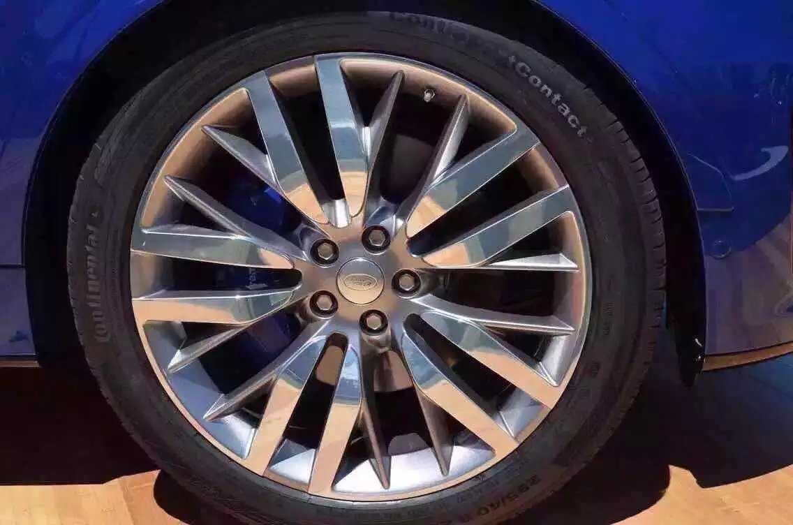 路虎 攬勝 SVR．極品 22寸、鍛造