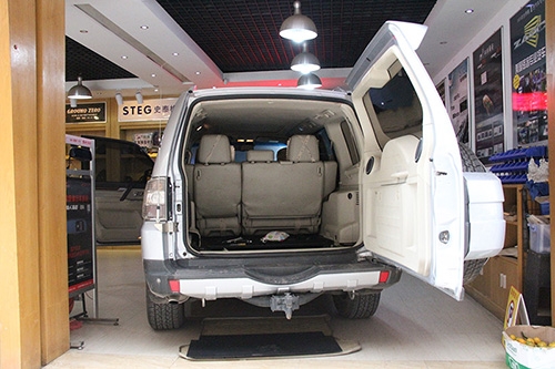 【長(zhǎng)沙霓皇汽車(chē)音響】三菱帕杰羅改銳客DSP