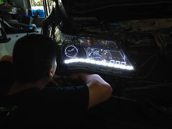 西寧精藝精車燈升級謳歌改燈案例