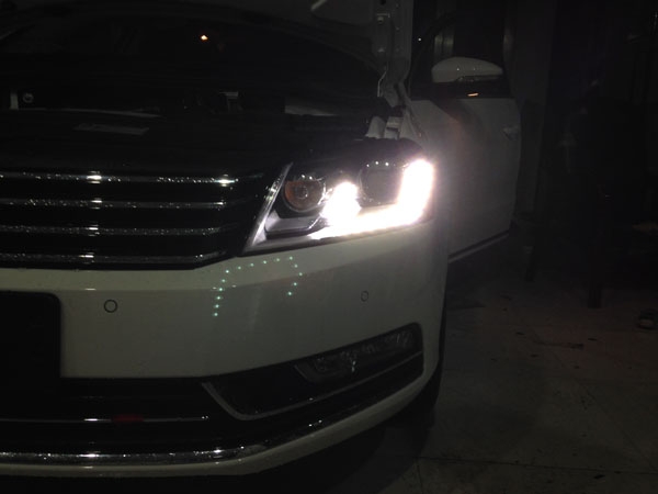 西寧改燈大眾邁騰低配車燈升級高配車燈精藝精車燈升級