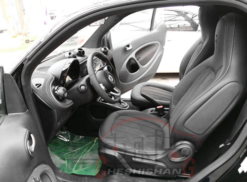 汽車內(nèi)飾改裝哪家好？鄭州汽車內(nèi)飾個性改裝