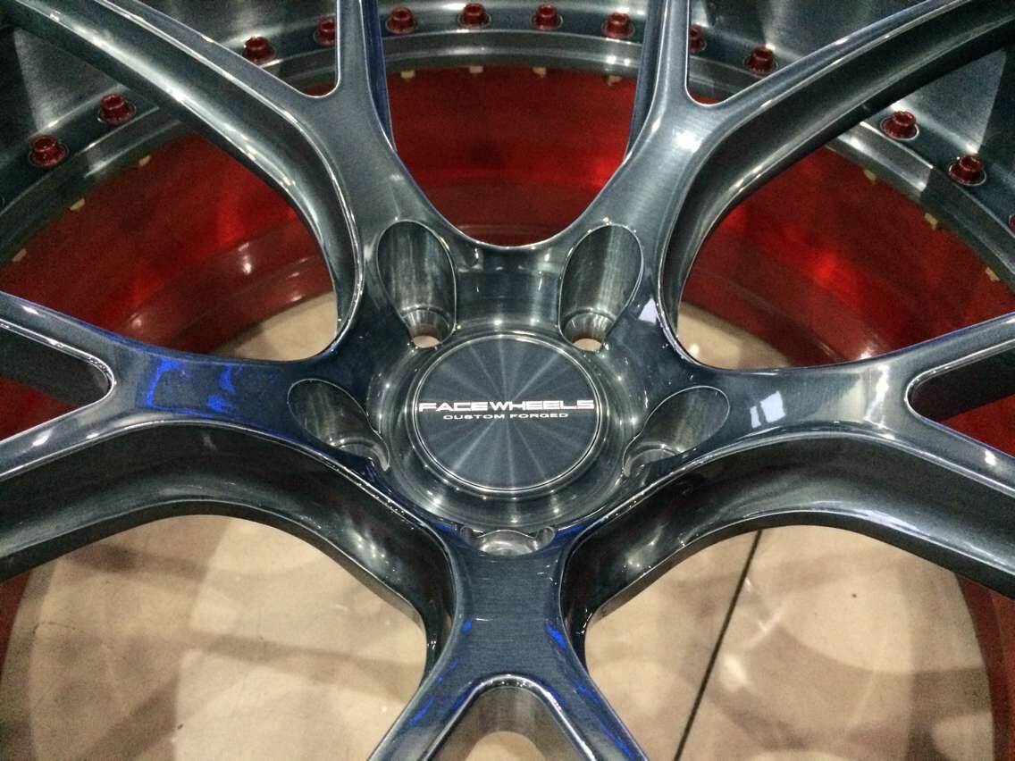 Facewheels 獨特兩片式鍛造系列