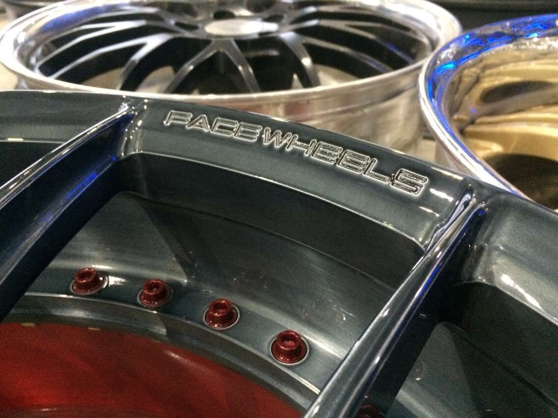 Facewheels 獨特兩片式鍛造系列