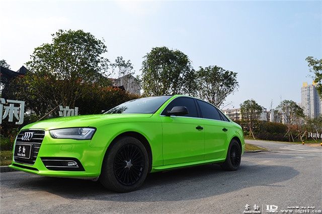 湖南長沙奧迪A4車身貼膜，亮光綠-零動汽車改裝