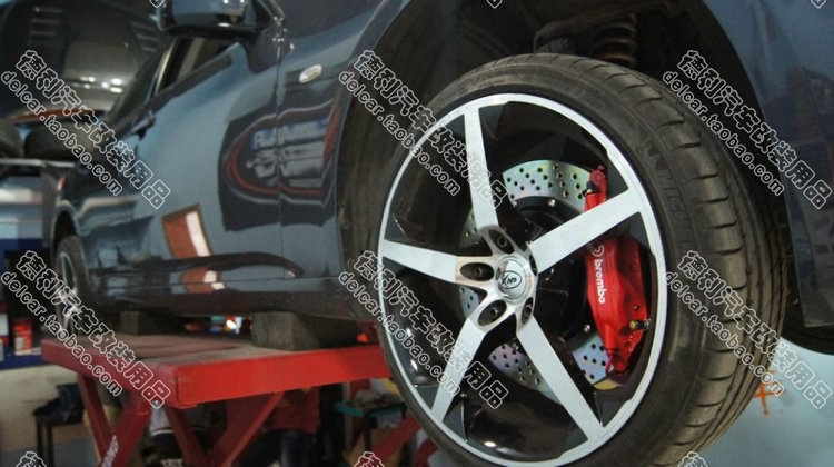 英菲尼迪升級(jí) BREMBO F50 剎車