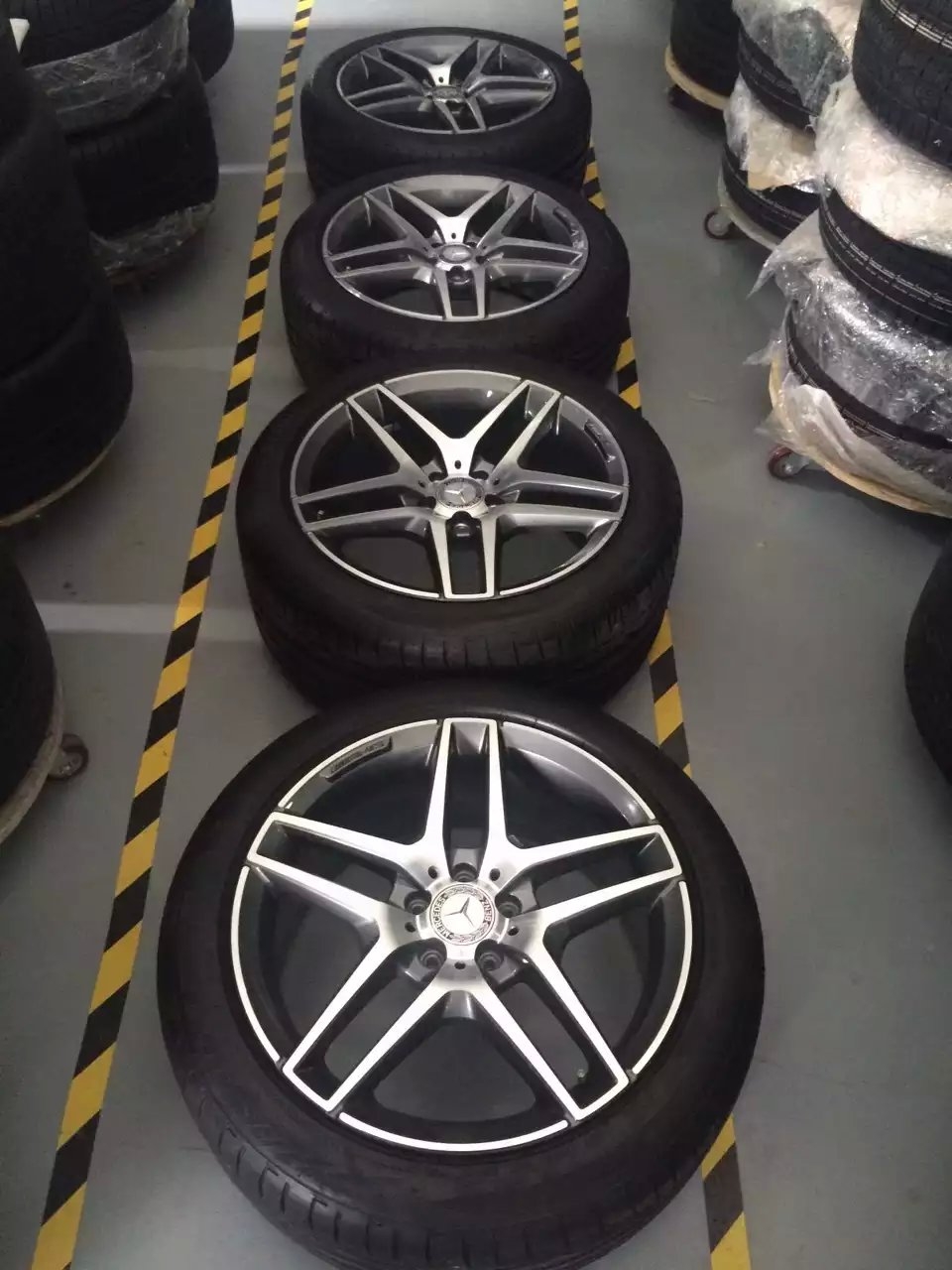 奔馳，裝原裝 AMG 19寸
