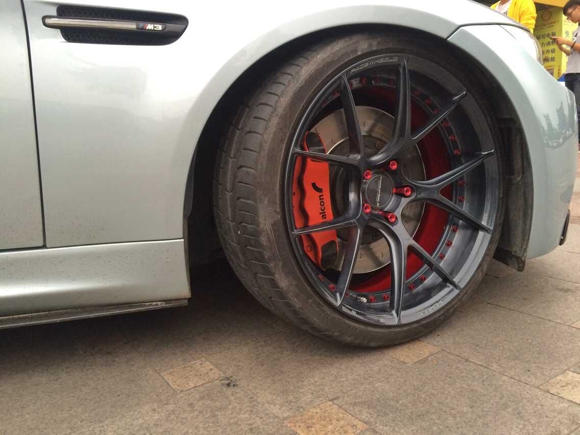 Facewheels 獨(dú)特兩片式鍛造裝E92 M3