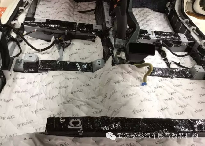 武漢松杉汽車(chē)音響改裝一次性改裝 尼桑軒逸音響升級(jí)汽車(chē)隔音安裝調(diào)音俠