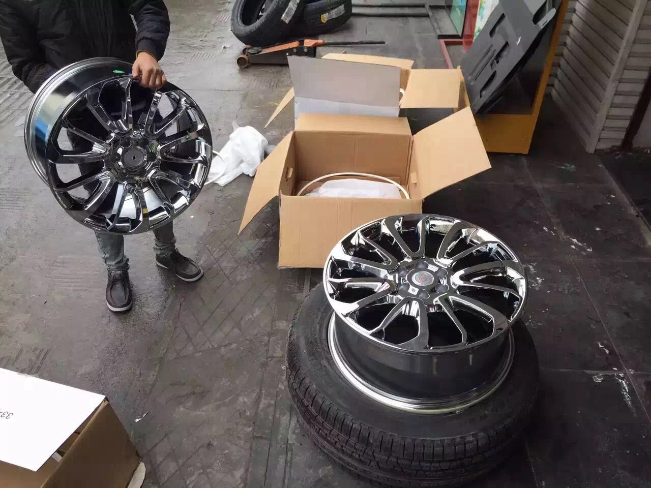 凱迪拉克SRX 原車18寸升級20寸刀鋒電鍍