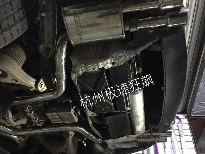 保時(shí)捷panamera改裝中尾段四出可調(diào)排氣