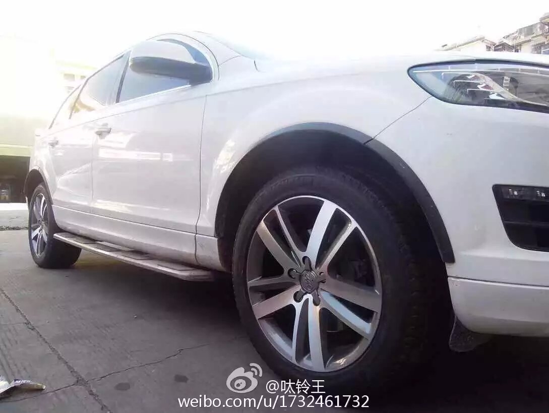 奧迪 Q7 原裝：20寸一套