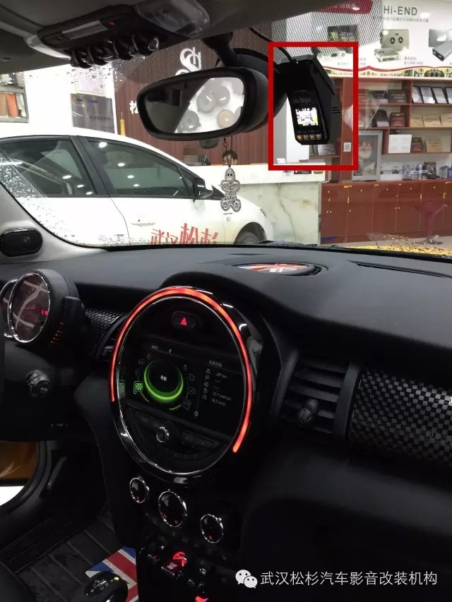 【武漢松杉汽車(chē)音響】mini Cooper的第三只眼--行車(chē)記錄儀