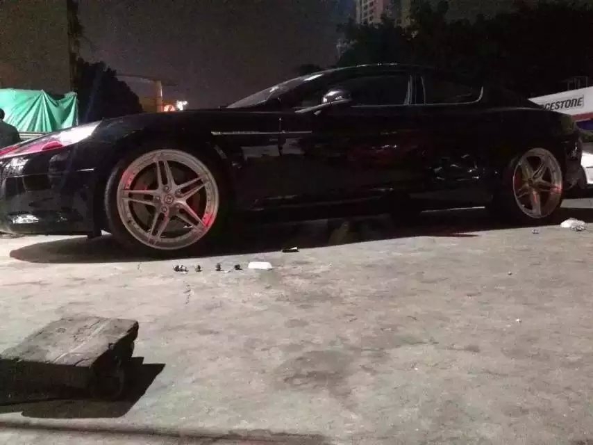 HRE、阿斯頓馬丁 給力裝車！