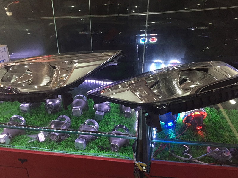 上海嘉定翼虎車燈升級(jí) 改小糸Q5透鏡 巖崎氙氣燈 高配大燈內(nèi)膽