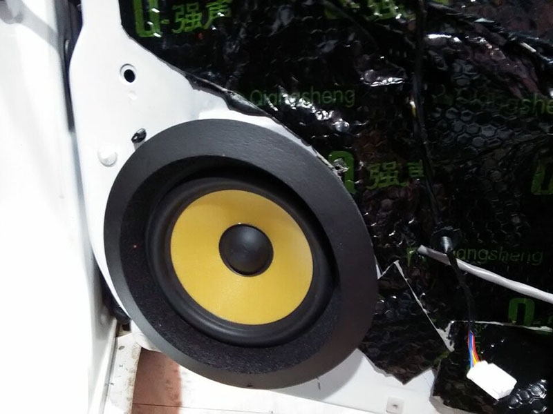 【長沙霓皇汽車音響】帝豪新款前門升級法國勁浪165KR
