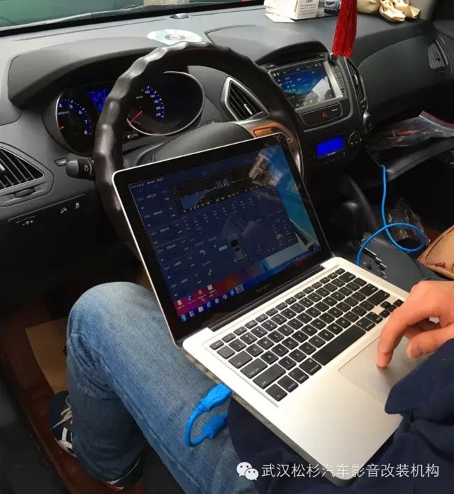 【武漢松杉汽車音響改裝】速度速度！松杉汽車音響聯(lián)手中菱國(guó)際免費(fèi)贈(zèng)送調(diào)音俠啦！