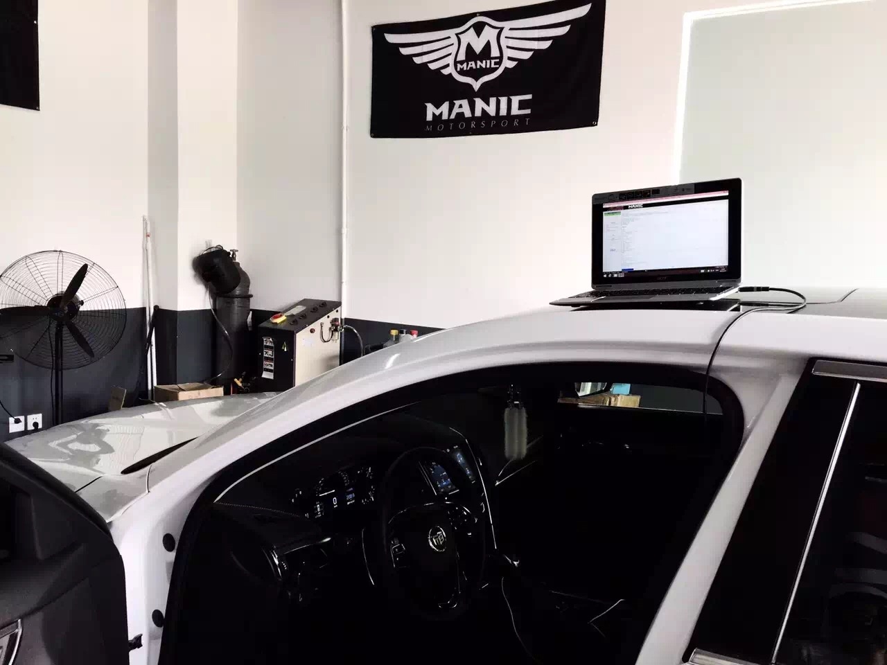 英國(guó)Manic Motorsport 發(fā)動(dòng)機(jī)管理系統(tǒng)優(yōu)化專家