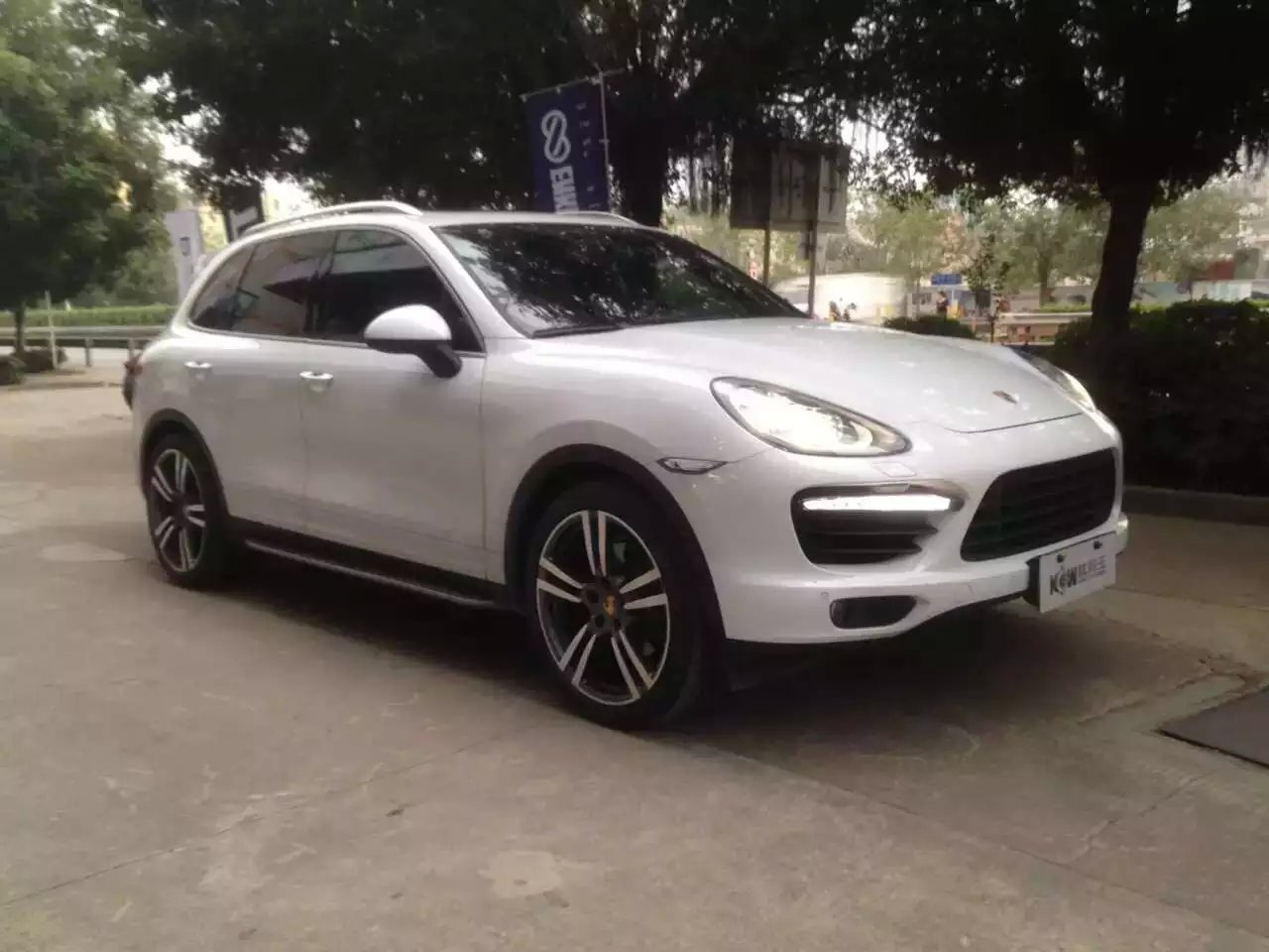 卡宴，換原裝 21寸 ！裝車(chē)完畢