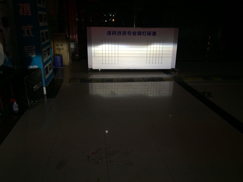 上海嘉定凱迪拉克SRX燈光升級(jí) 改海拉5透鏡 歐司朗5500K氙氣燈 安定器