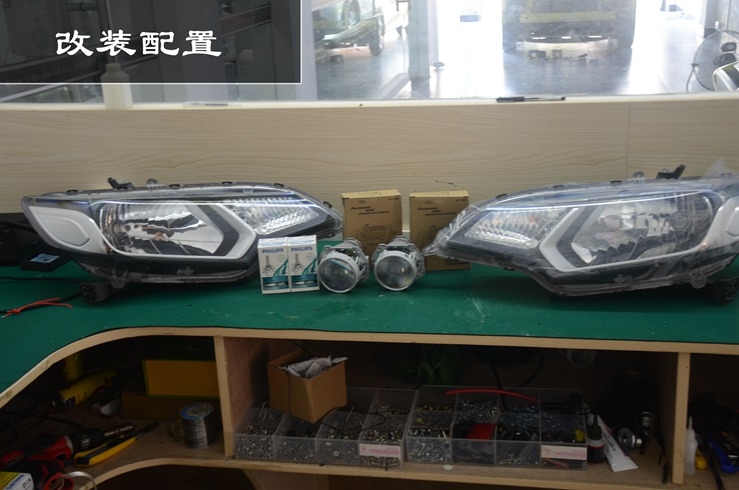 中山本田飛度車燈升級氙氣大燈 寶馬天使眼專業(yè)改裝——中山清風(fēng)車影燈改