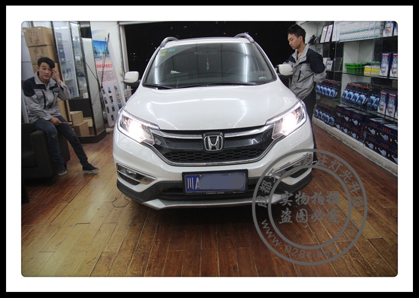 成都本田CRV改車燈升級雙光透鏡氙氣燈