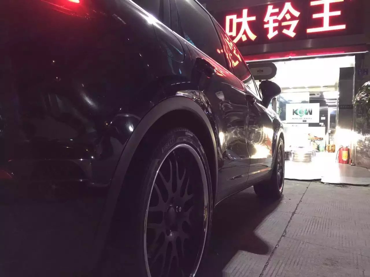 22寸，哈曼 上身卡宴！