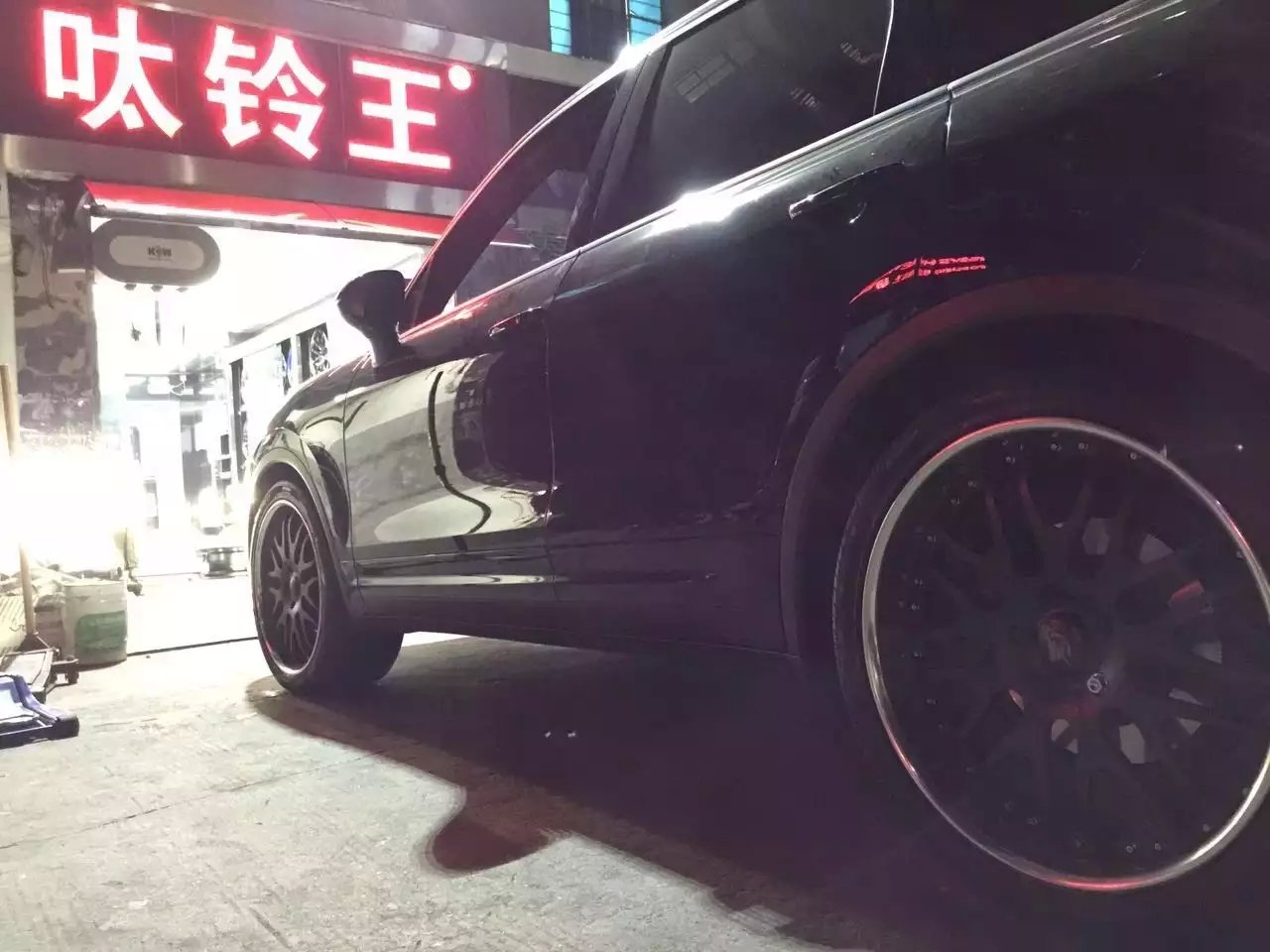 22寸，哈曼 上身卡宴！
