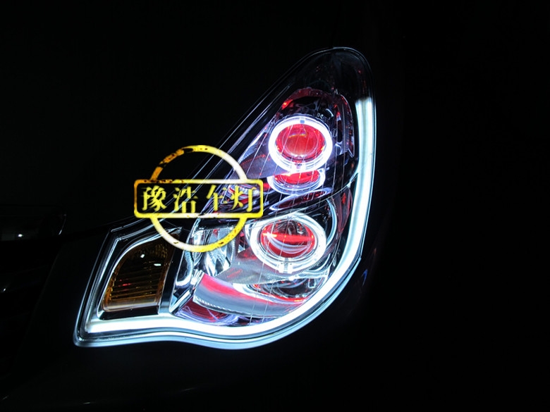 日產·軒逸·2011經典款 燈光升級：四透鏡+雙色日行燈+寶馬白天使眼+紅惡魔