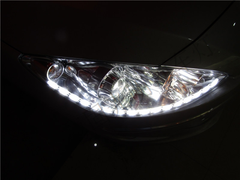 標(biāo)志408升級Q5  日間行車燈