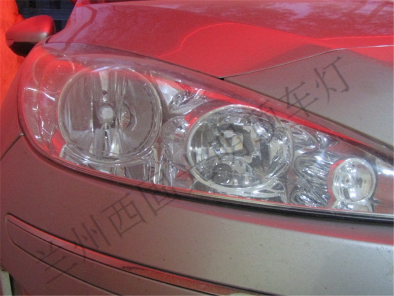 標(biāo)志408升級Q5  日間行車燈