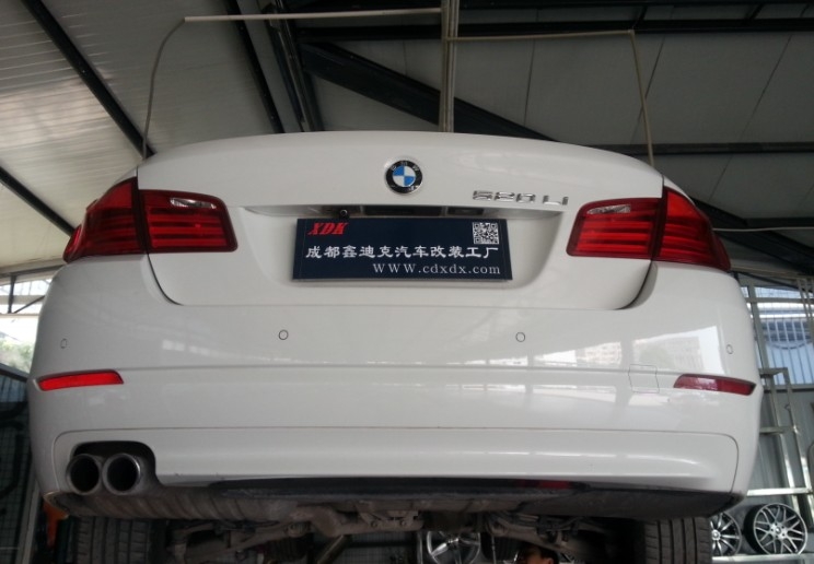 成都寶馬520LI F18改裝中尾段四出排氣
