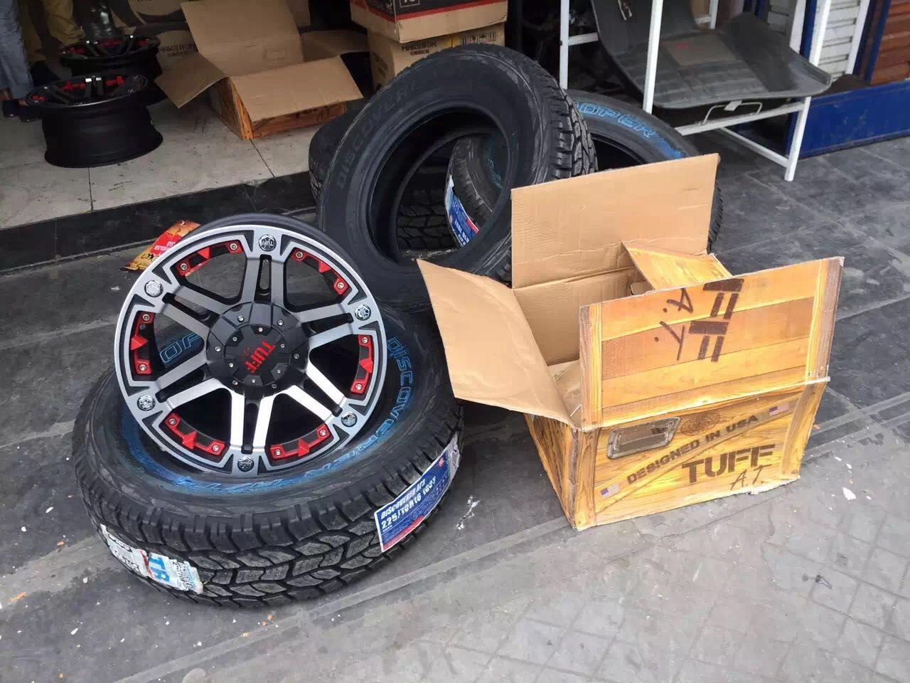 JEEP自由客升級(jí) 225 70R16AT3 TUFF越野輪轂