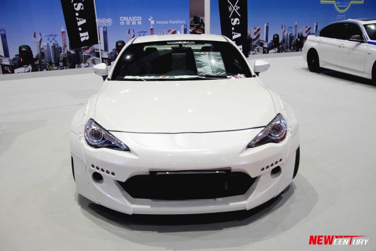 豐田GT86改裝LB寬體大包圍Greddy Rocket bunny火箭兔二代寬體尾翼前杠后杠包圍