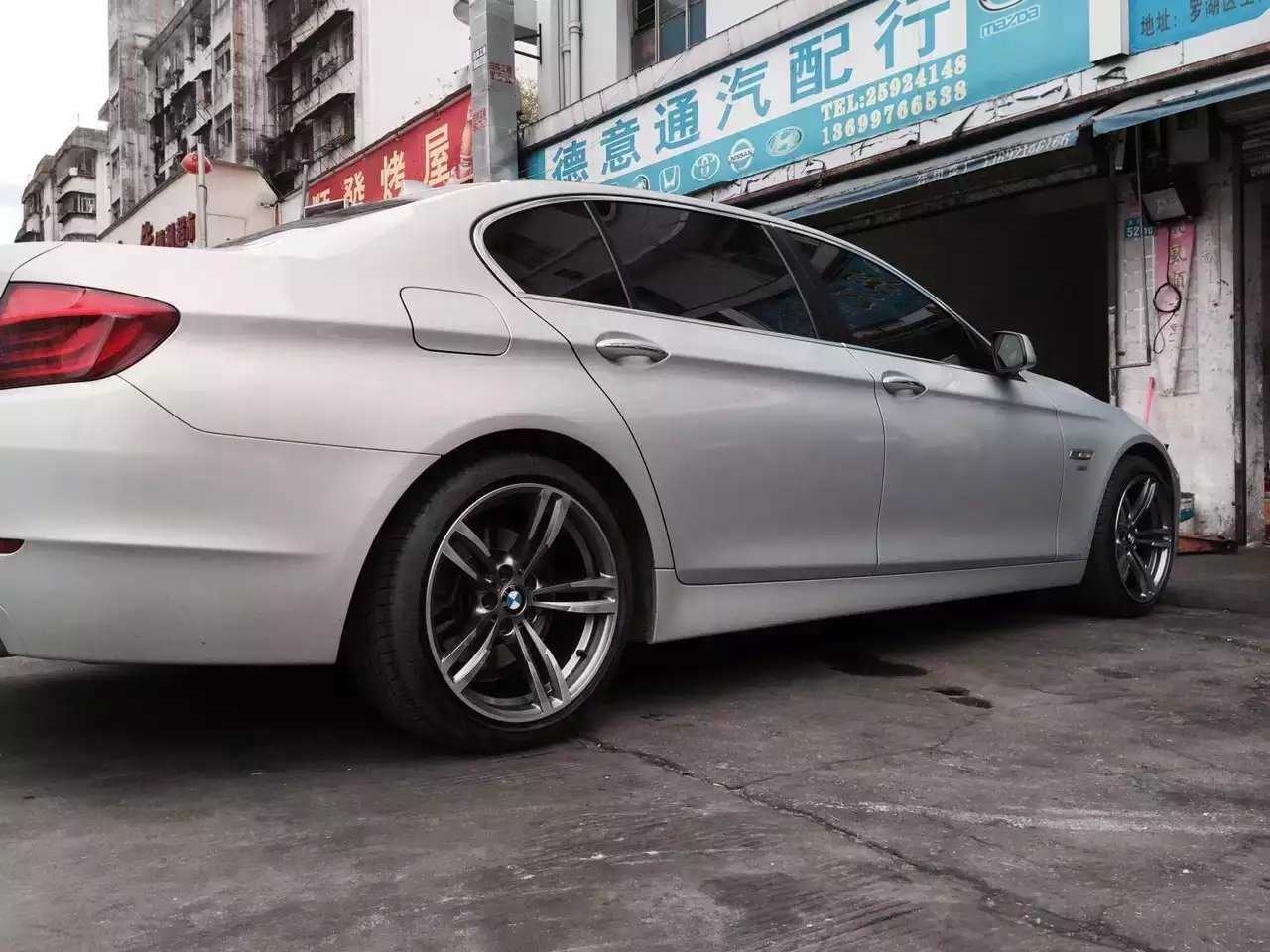 寶馬 原裝 M4 19寸，裝535！ 效果給力！