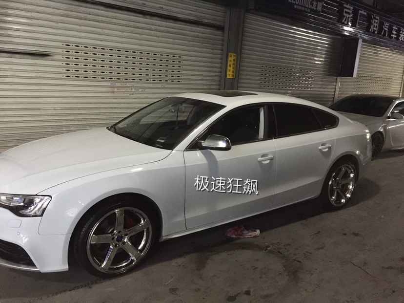 奧迪A5改裝19寸電鍍大腳和RS5包圍套件