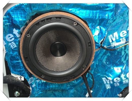 現(xiàn)代名圖簡單升級德國FLUX，小改大提升——常州至上音樂汽車音響改裝