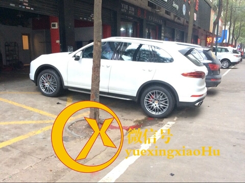 長沙越星名車改裝保時捷卡宴鋼圈輪胎輪轂20輪槍灰卡鉗油漆