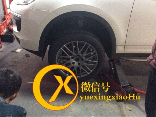 長沙越星名車改裝保時捷卡宴鋼圈輪胎輪轂20輪槍灰卡鉗油漆