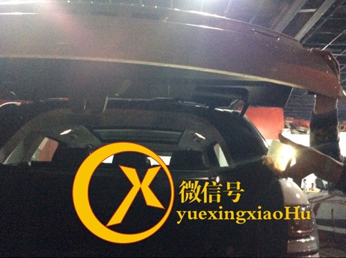 路虎攬勝運(yùn)動(dòng)電動(dòng)座椅電動(dòng)腳踏板 電動(dòng)尾門(mén)液晶儀表后視鏡折疊