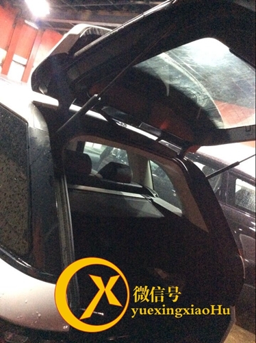 路虎攬勝運(yùn)動(dòng)電動(dòng)座椅電動(dòng)腳踏板 電動(dòng)尾門(mén)液晶儀表后視鏡折疊