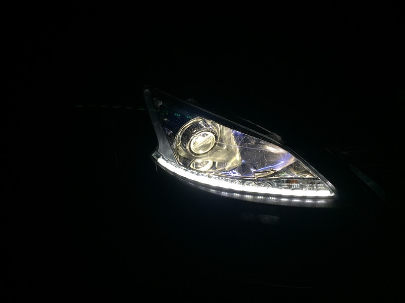 嘉定新軒逸大燈改裝小糸Q5透鏡 巖崎氙氣燈 LED水晶淚眼
