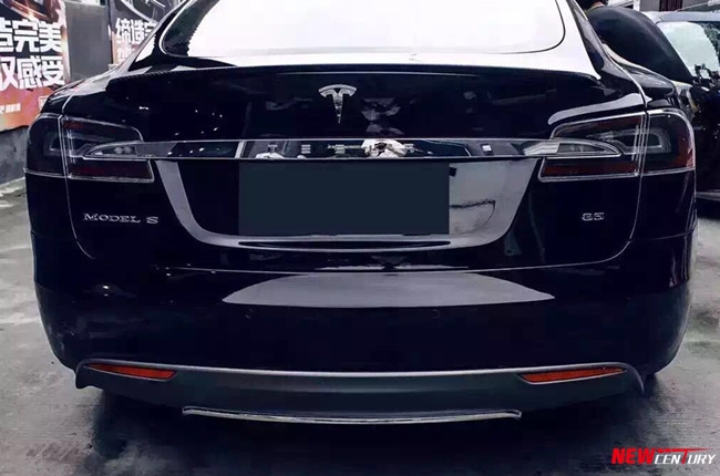 特斯拉亮光碳纖維尾翼電動轎車特斯拉尾翼