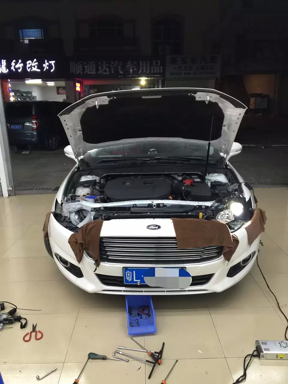 新蒙迪歐燈光改裝q5透鏡