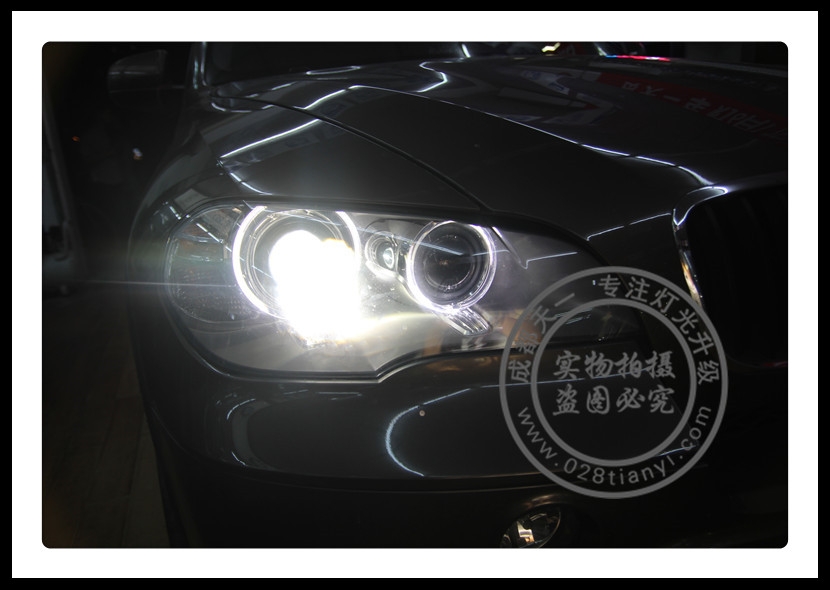 成都寶馬X5車燈改裝海拉5透鏡歐司朗氙氣燈
