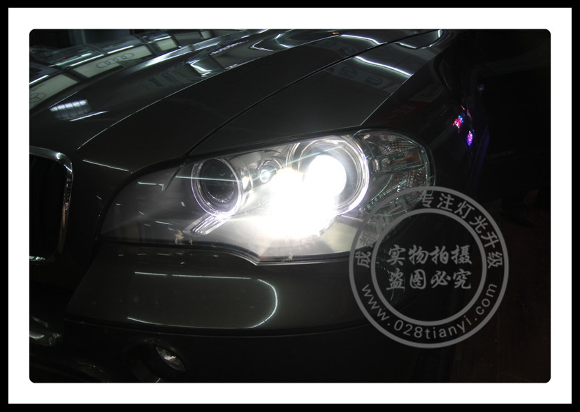 成都寶馬X5車燈改裝海拉5透鏡歐司朗氙氣燈