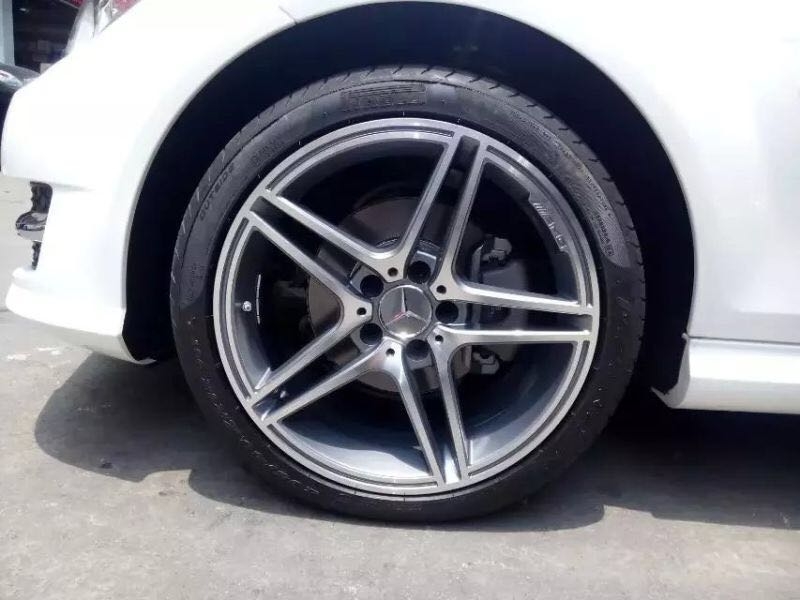 奔馳E260 升級18寸AMG 原車18寸的出售