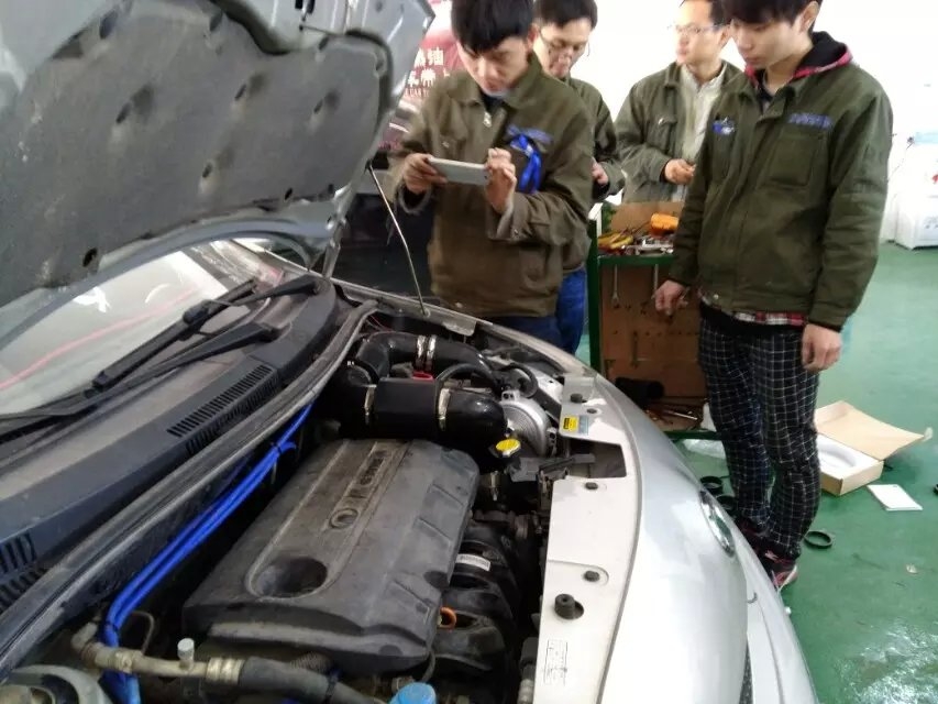 長城炫麗進氣改裝提升動力節(jié)油改裝加裝鍵程離心式電動渦輪增壓器LX2008案例