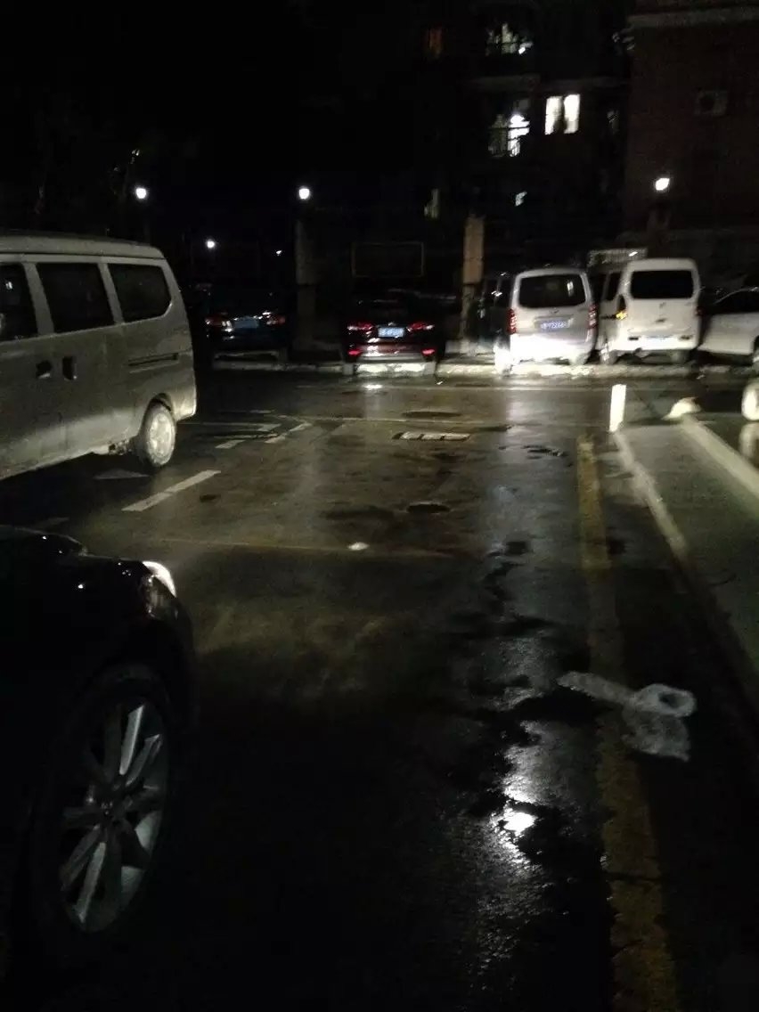 銳志車燈升級(jí)德國海拉5透鏡