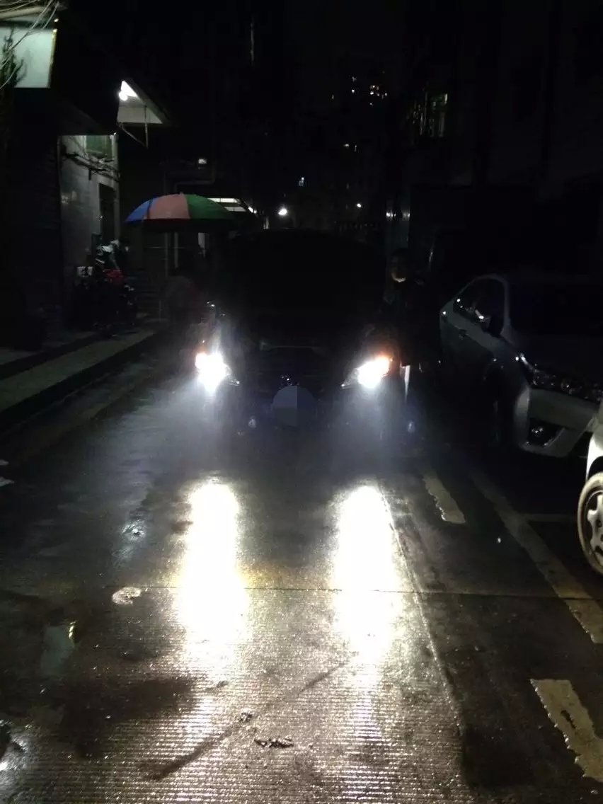 銳志車燈升級(jí)德國海拉5透鏡