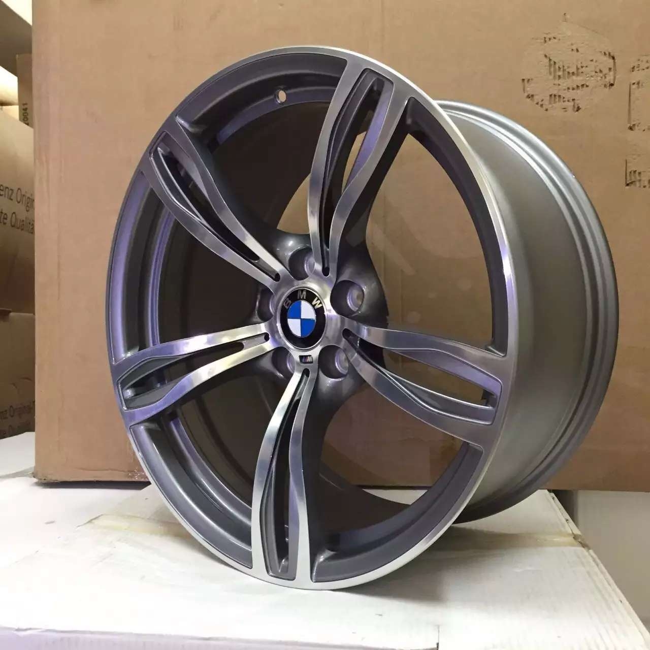 寶馬M5原車(chē)20吋鍛造343M